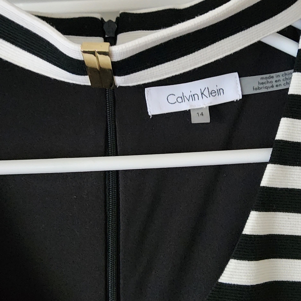 CALVIN KLEIN - Sleeveless dress with choker collar - Picture 2 of 3